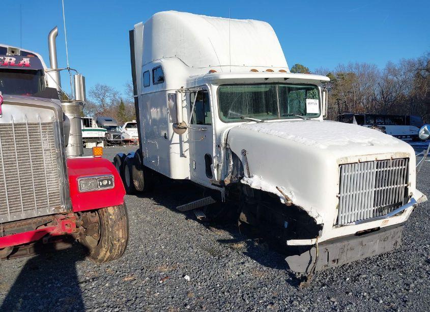 1996 International 9200 (VIN 2HSFMAHR8TC073984) main photo