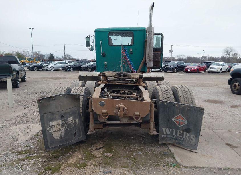 Photo 15 of 1995 International 9200 (VIN 2HSFMAHRXSC023876)