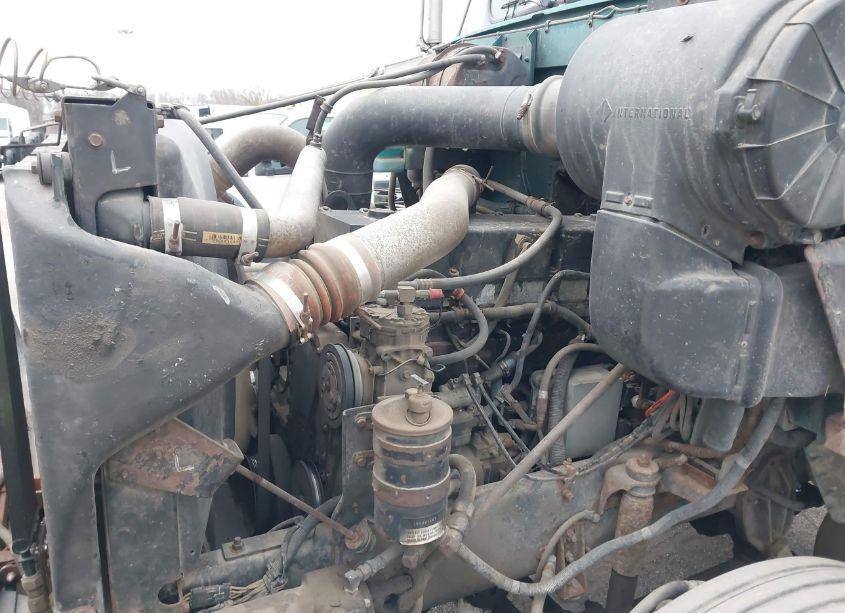 Photo 9 of 1995 International 9200 (VIN 2HSFMAHRXSC023876)