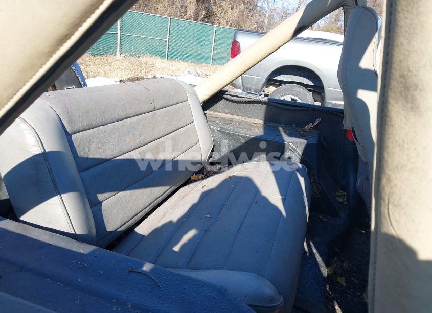 Photo 8 of 1989 Jeep Wrangler / YJ (VIN 2J4FY19E0KJ127310)