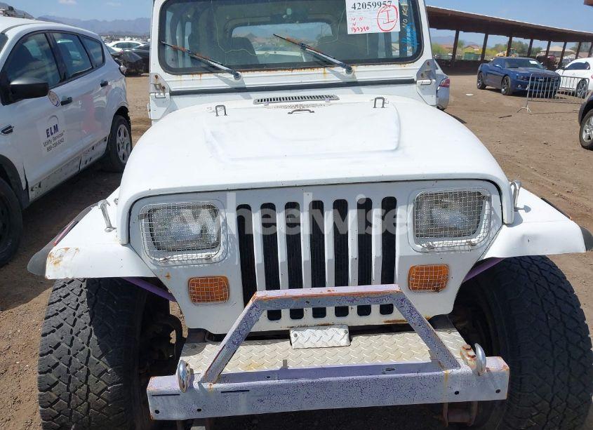 Photo 6 of 1992 Jeep Wrangler / YJ S (VIN 2J4FY19P0NJ552841)