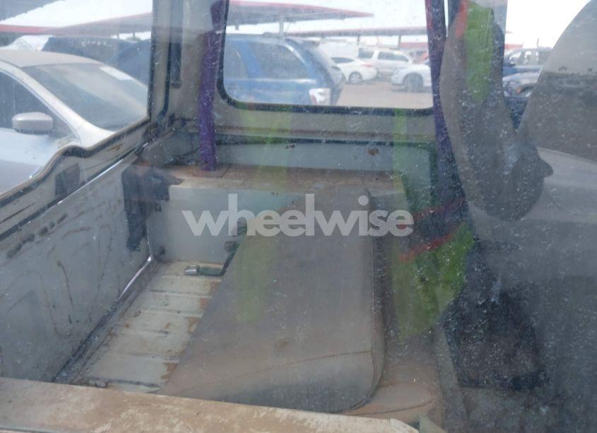 Photo 8 of 1992 Jeep Wrangler / YJ S (VIN 2J4FY19P0NJ552841)