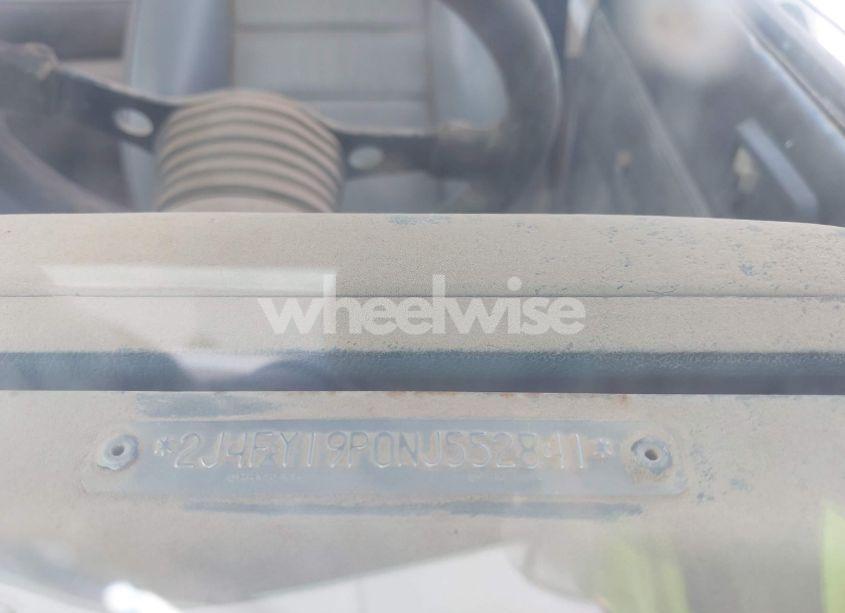 Photo 9 of 1992 Jeep Wrangler / YJ S (VIN 2J4FY19P0NJ552841)