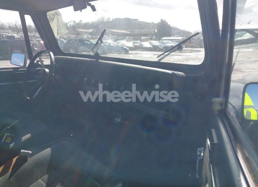 Photo 5 of 1991 Jeep Wrangler / YJ S (VIN 2J4FY19P9MJ133921)