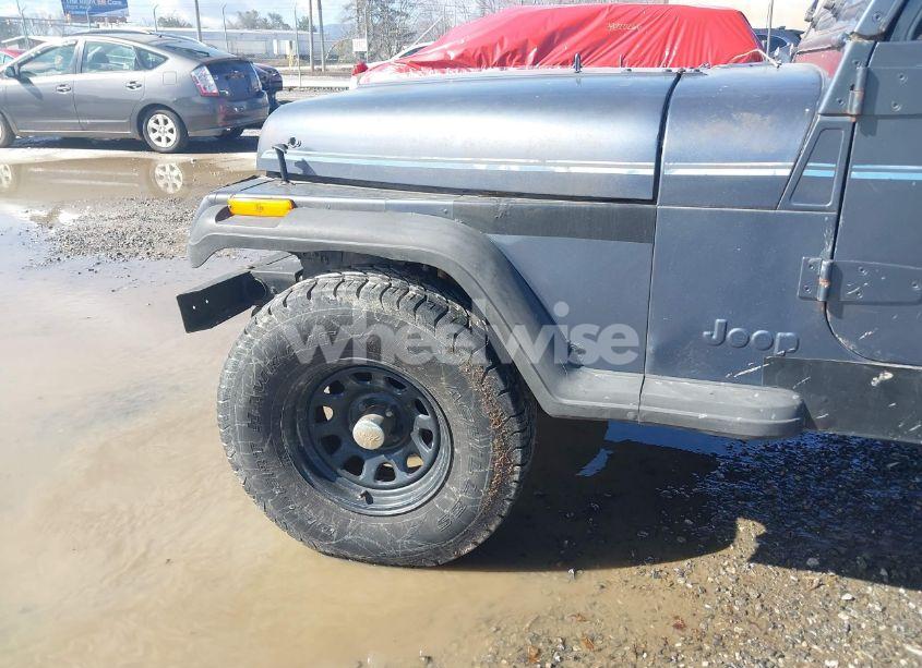 Photo 6 of 1991 Jeep Wrangler / YJ S (VIN 2J4FY19P9MJ133921)