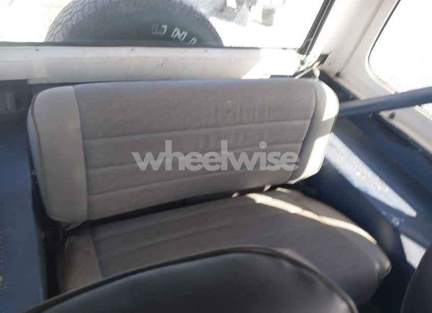 Photo 8 of 1991 Jeep Wrangler / YJ S (VIN 2J4FY19P9MJ133921)