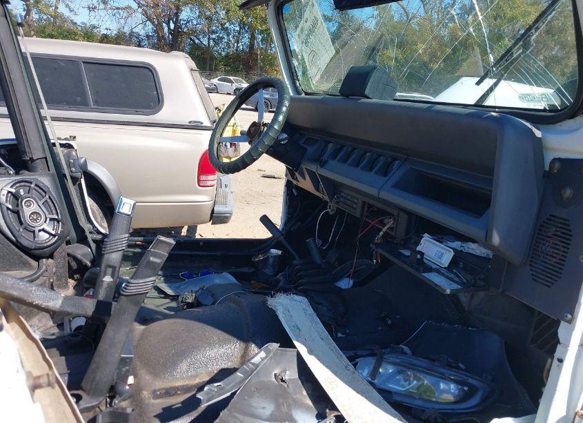 Photo 5 of 1992 Jeep Wrangler / YJ (VIN 2J4FY29S4NJ503555)