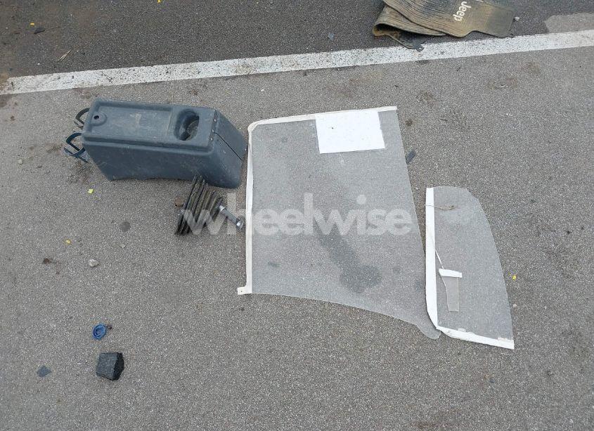 Photo 12 of 1989 Jeep Wrangler / YJ ISLANDER (VIN 2J4FY39T9KJ128708)