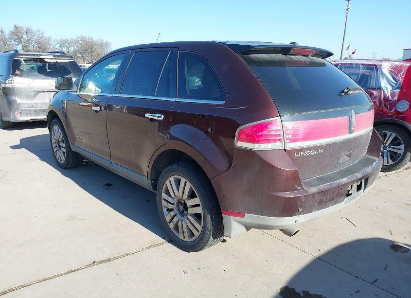 Photo 3 of 2010 Lincoln Mkx (VIN 2LMDJ6JC6ABJ33856)