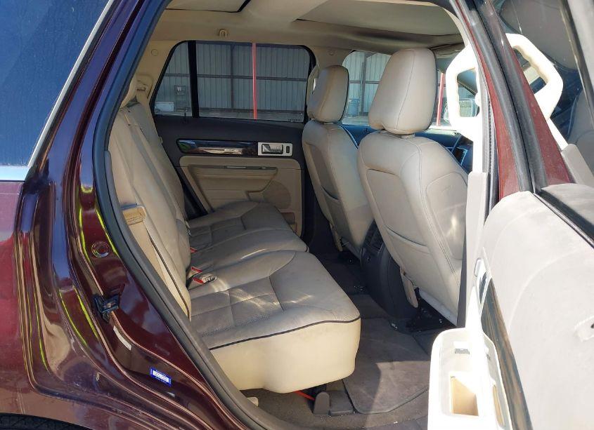 Photo 8 of 2010 Lincoln Mkx (VIN 2LMDJ6JC6ABJ33856)