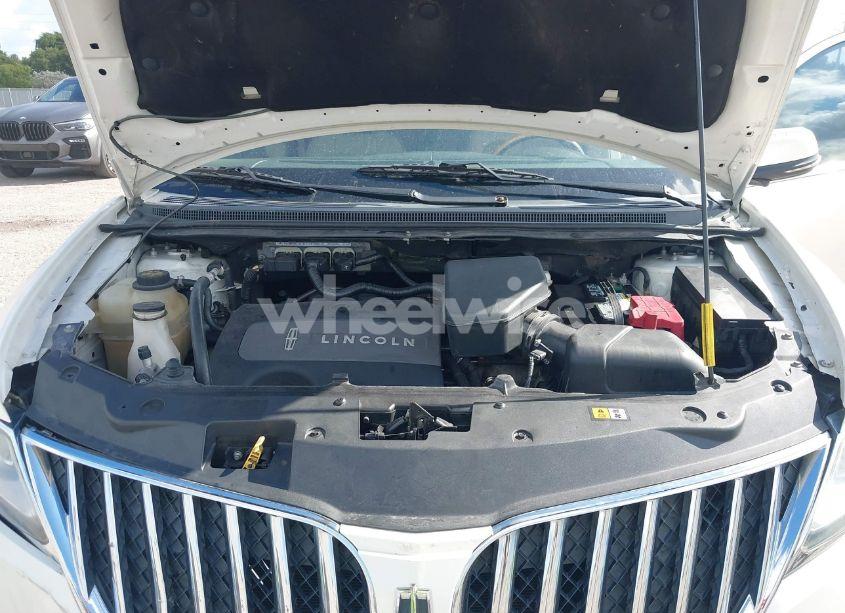 Photo 10 of 2013 Lincoln Mkx (VIN 2LMDJ6JK0DBL41470)