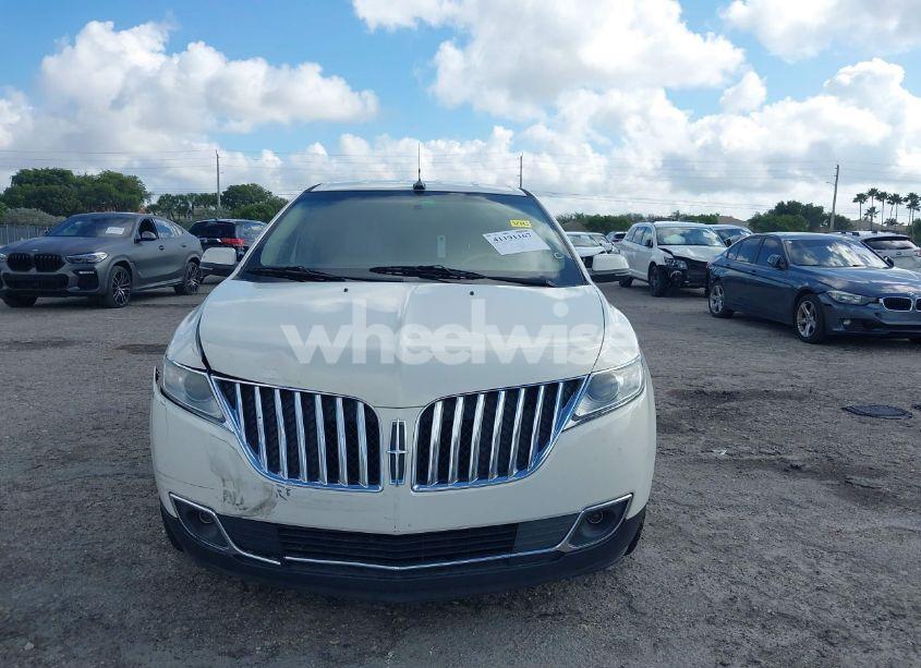 Photo 12 of 2013 Lincoln Mkx (VIN 2LMDJ6JK0DBL41470)