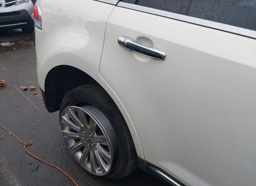 Photo 18 of 2013 Lincoln Mkx (VIN 2LMDJ6JK0DBL43784)