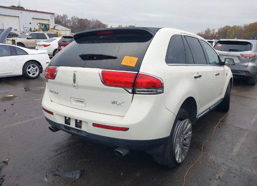 Photo 4 of 2013 Lincoln Mkx (VIN 2LMDJ6JK0DBL43784)