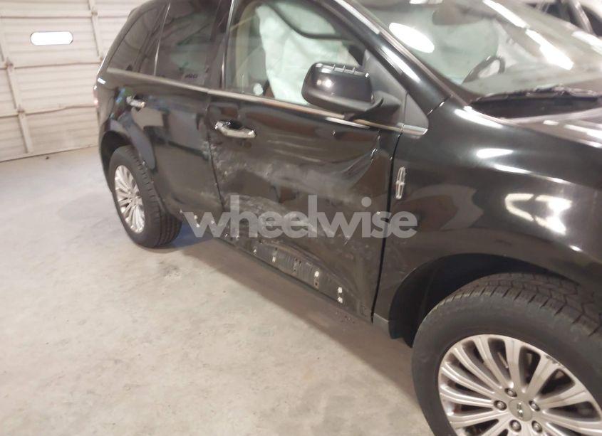 Photo 6 of 2013 Lincoln Mkx (VIN 2LMDJ6JK1DBL40425)