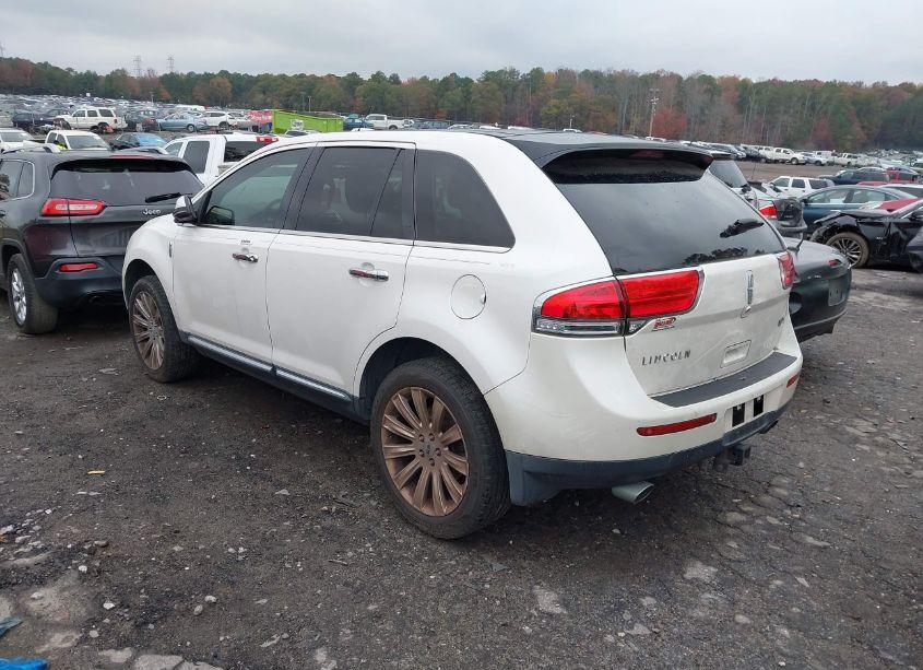 Photo 3 of 2013 Lincoln Mkx (VIN 2LMDJ6JK3DBL34335)