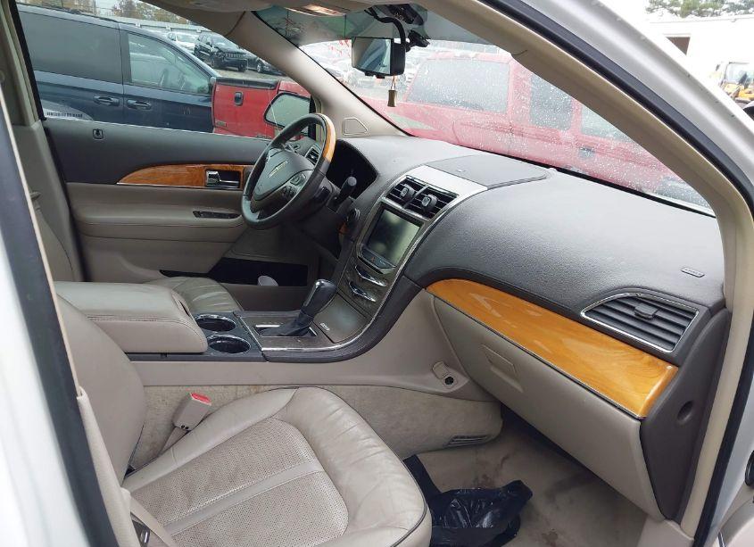 Photo 5 of 2013 Lincoln Mkx (VIN 2LMDJ6JK3DBL34335)