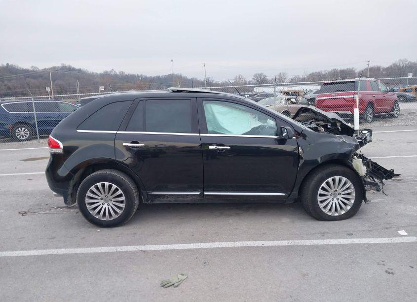 Photo 13 of 2013 Lincoln Mkx (VIN 2LMDJ6JK5DBL15379)