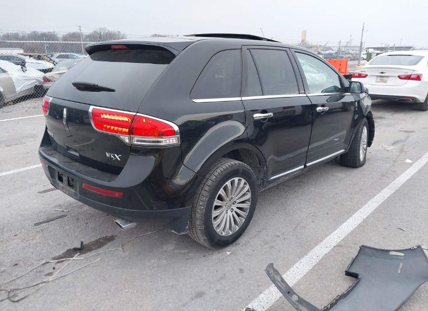 Photo 4 of 2013 Lincoln Mkx (VIN 2LMDJ6JK5DBL15379)