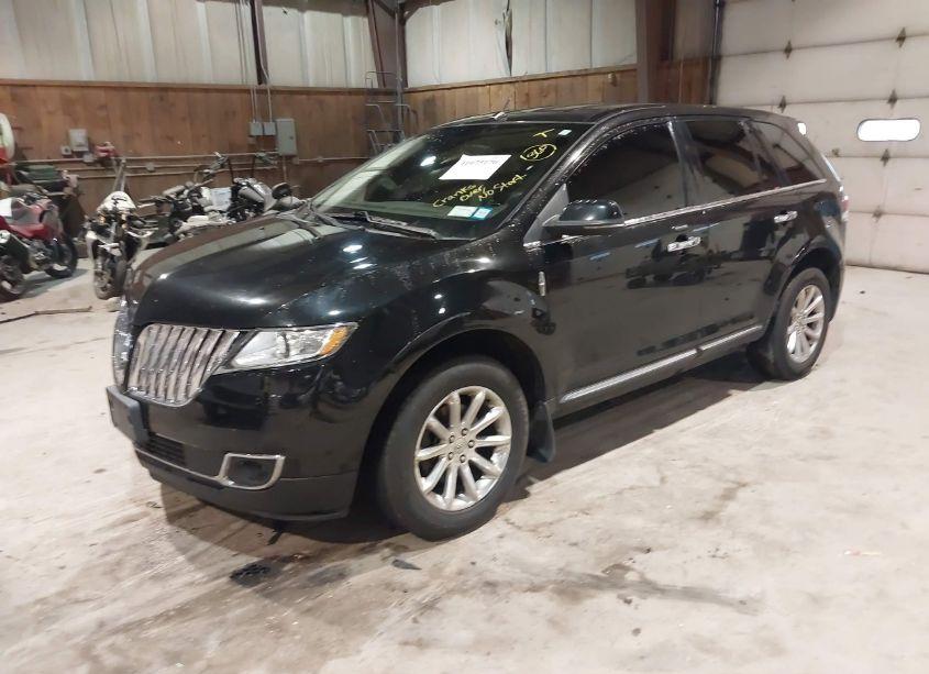 Photo 2 of 2013 Lincoln Mkx (VIN 2LMDJ6JK6DBL18484)