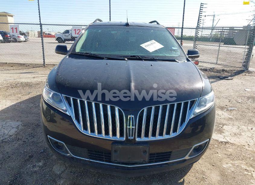 Photo 12 of 2013 Lincoln Mkx (VIN 2LMDJ6JK8DBL28997)
