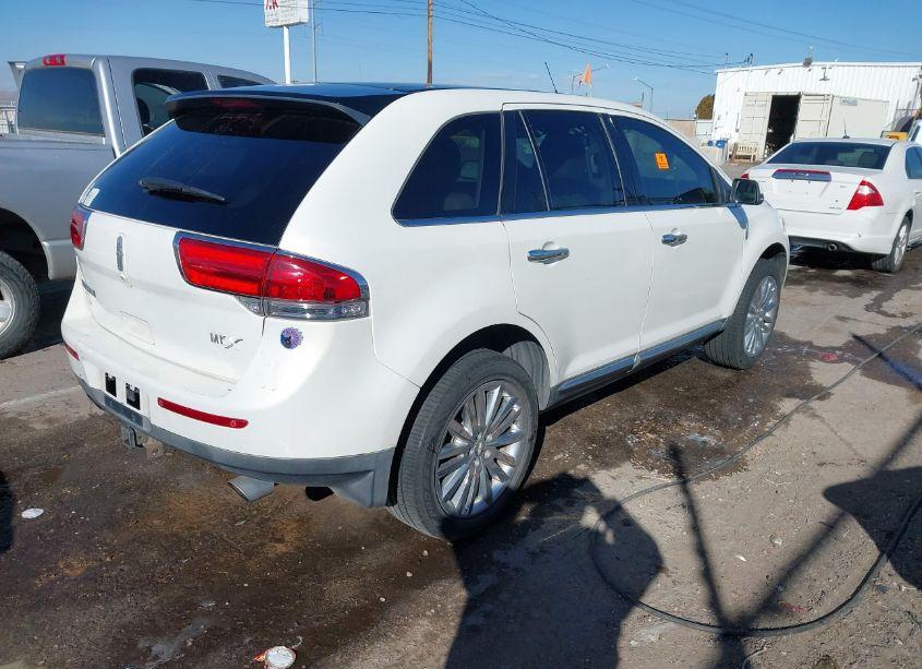 Photo 4 of 2013 Lincoln Mkx (VIN 2LMDJ6JK9DBL32265)