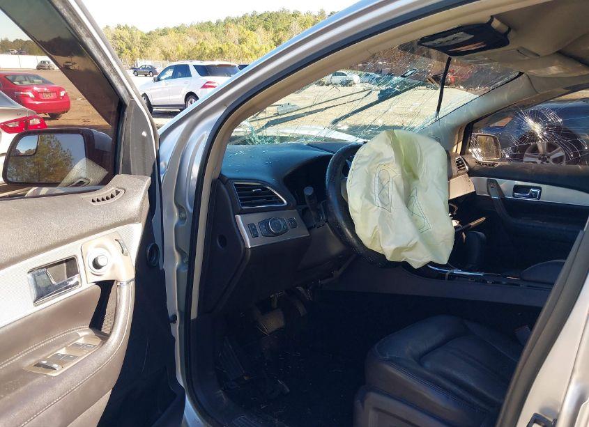 Photo 5 of 2013 Lincoln Mkx (VIN 2LMDJ6JKXDBL16625)