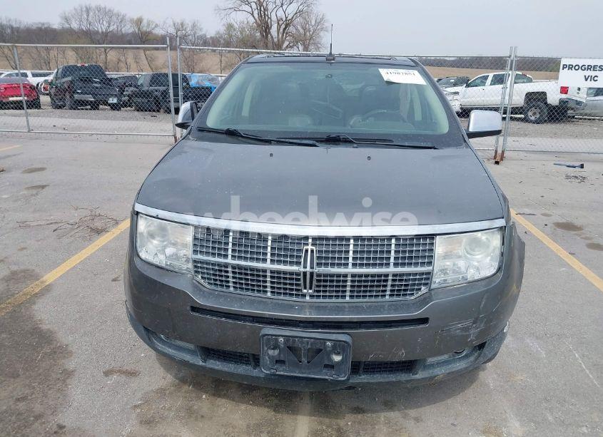 Photo 12 of 2010 Lincoln Mkx (VIN 2LMDJ8JC7ABJ34770)