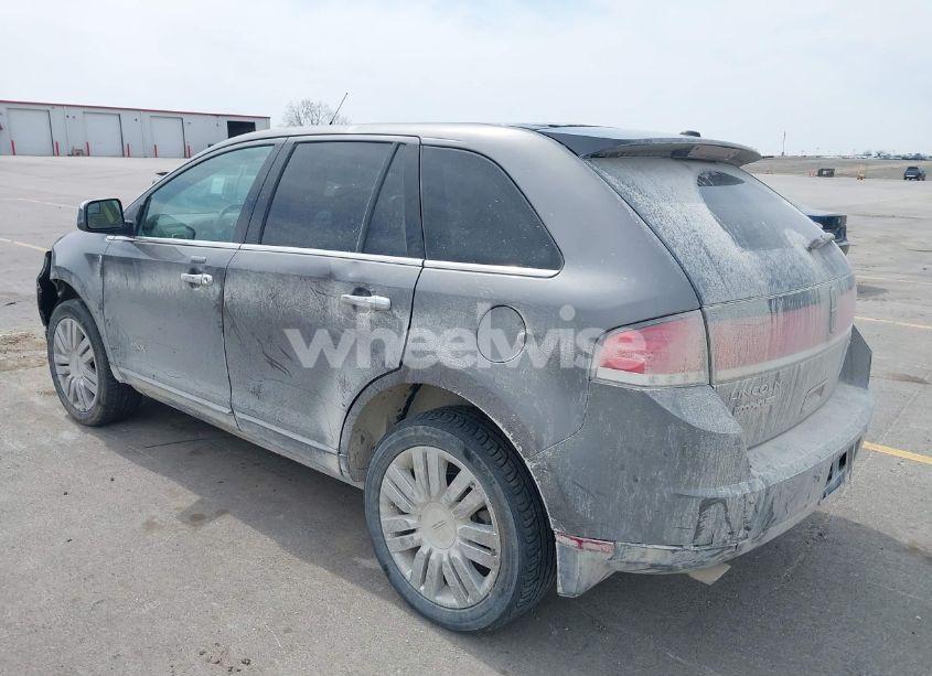 Photo 3 of 2010 Lincoln Mkx (VIN 2LMDJ8JC7ABJ34770)