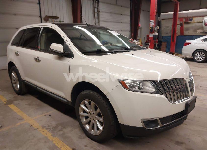 2013 Lincoln Mkx (VIN 2LMDJ8JK0DBL05211) main photo