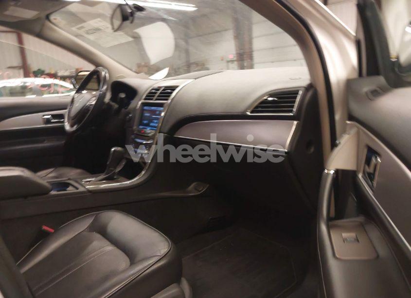 Photo 5 of 2013 Lincoln Mkx (VIN 2LMDJ8JK0DBL05211)
