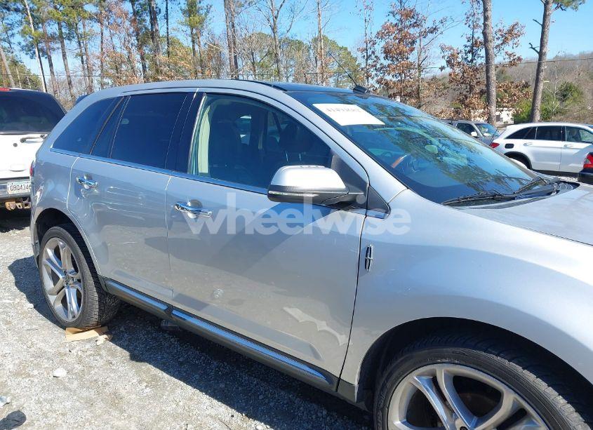 Photo 13 of 2013 Lincoln Mkx (VIN 2LMDJ8JK0DBL17584)