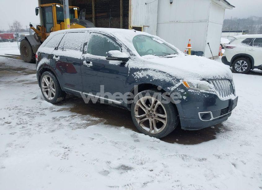 2013 Lincoln Mkx (VIN 2LMDJ8JK0DBL18895) main photo