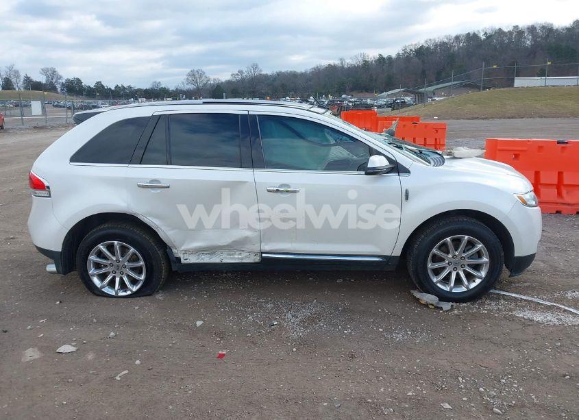 Photo 13 of 2013 Lincoln Mkx (VIN 2LMDJ8JK1DBL36967)
