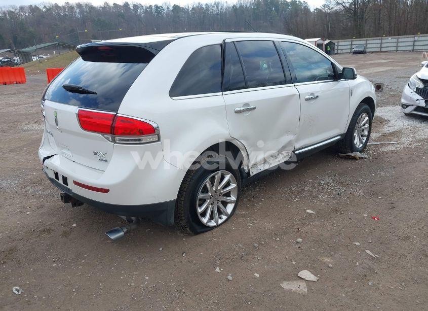 Photo 4 of 2013 Lincoln Mkx (VIN 2LMDJ8JK1DBL36967)