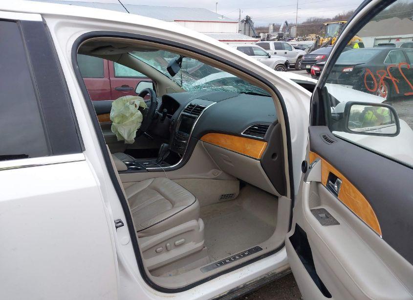 Photo 5 of 2013 Lincoln Mkx (VIN 2LMDJ8JK1DBL44972)