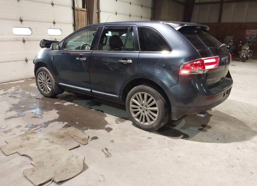 Photo 3 of 2013 Lincoln Mkx (VIN 2LMDJ8JK3DBL10130)