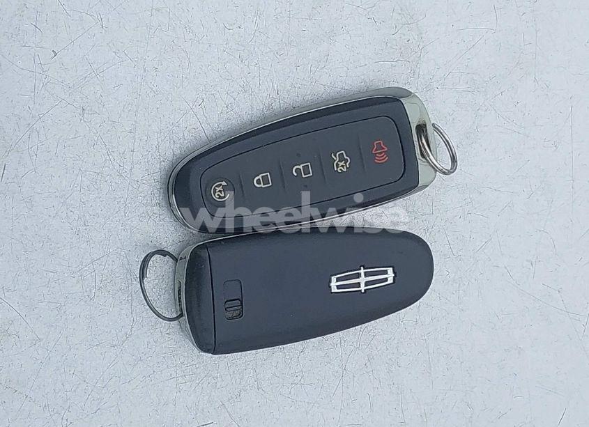 Photo 11 of 2013 Lincoln Mkx (VIN 2LMDJ8JK4DBL02196)