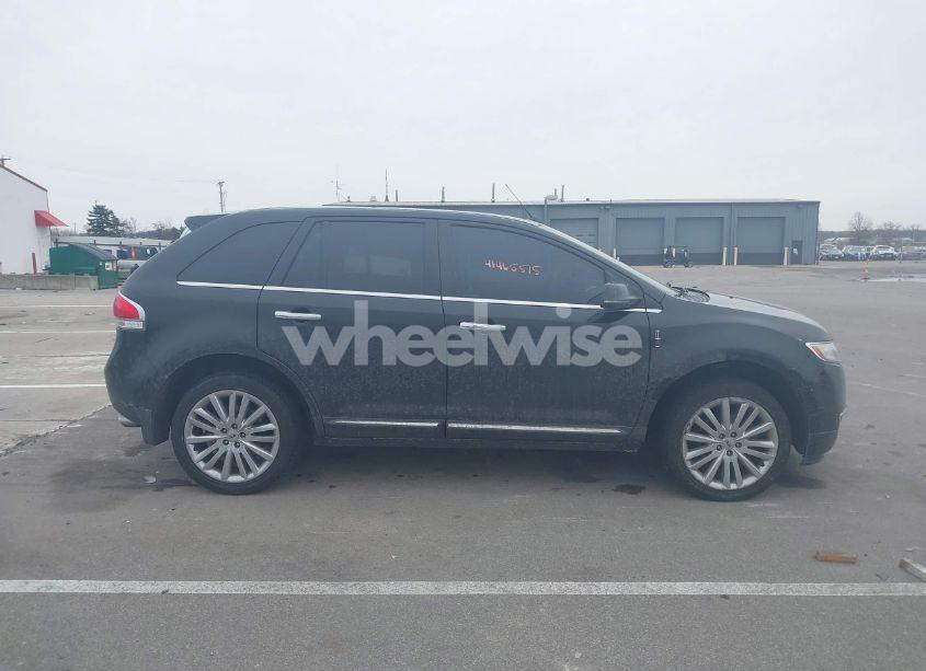 Photo 13 of 2013 Lincoln Mkx (VIN 2LMDJ8JK4DBL02196)