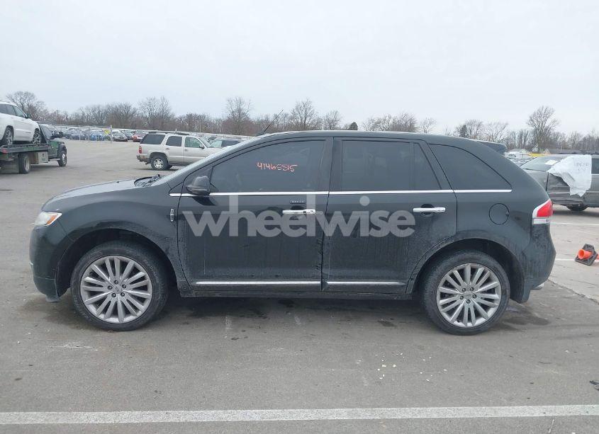 Photo 14 of 2013 Lincoln Mkx (VIN 2LMDJ8JK4DBL02196)
