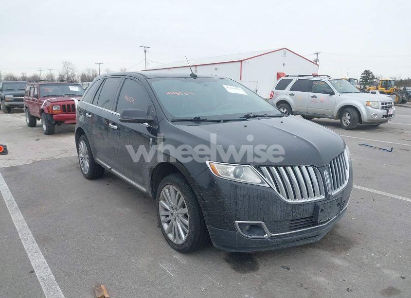 Photo 6 of 2013 Lincoln Mkx (VIN 2LMDJ8JK4DBL02196)