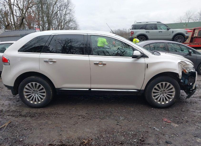 Photo 13 of 2013 Lincoln Mkx (VIN 2LMDJ8JK4DBL04336)