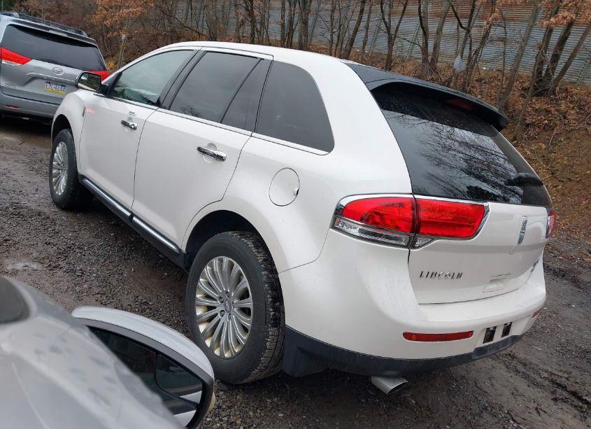 Photo 3 of 2013 Lincoln Mkx (VIN 2LMDJ8JK4DBL04336)