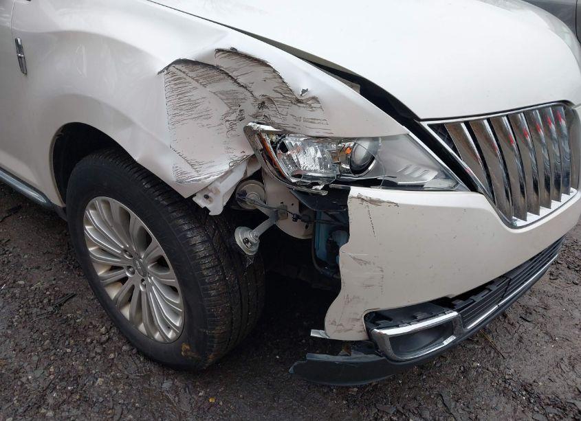 Photo 6 of 2013 Lincoln Mkx (VIN 2LMDJ8JK4DBL04336)