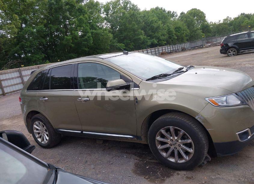 Photo 13 of 2013 Lincoln Mkx (VIN 2LMDJ8JK4DBL23128)