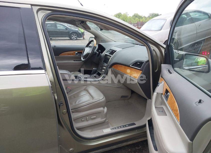 Photo 5 of 2013 Lincoln Mkx (VIN 2LMDJ8JK4DBL23128)