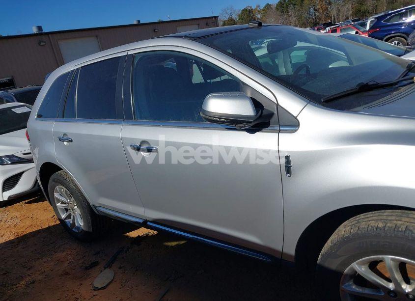 Photo 13 of 2013 Lincoln Mkx (VIN 2LMDJ8JK4DBL33173)