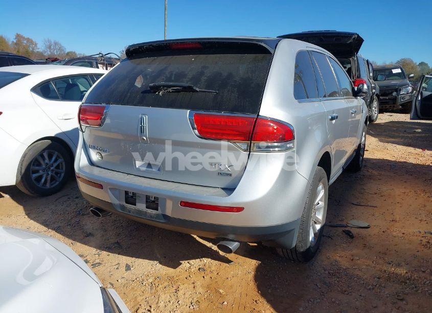 Photo 16 of 2013 Lincoln Mkx (VIN 2LMDJ8JK4DBL33173)