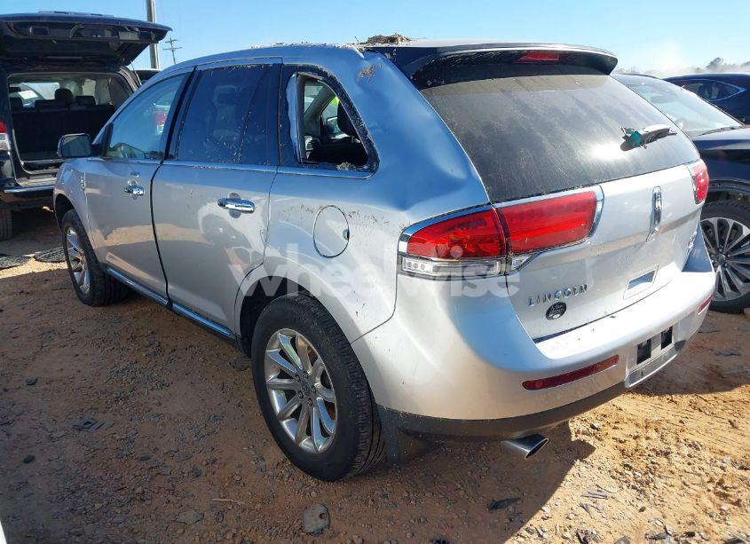 Photo 3 of 2013 Lincoln Mkx (VIN 2LMDJ8JK4DBL33173)