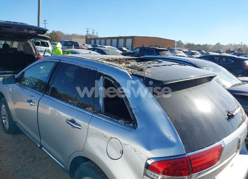 Photo 6 of 2013 Lincoln Mkx (VIN 2LMDJ8JK4DBL33173)